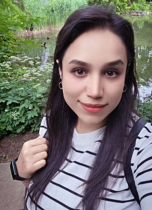 Roza Shah Mohammad Nejad